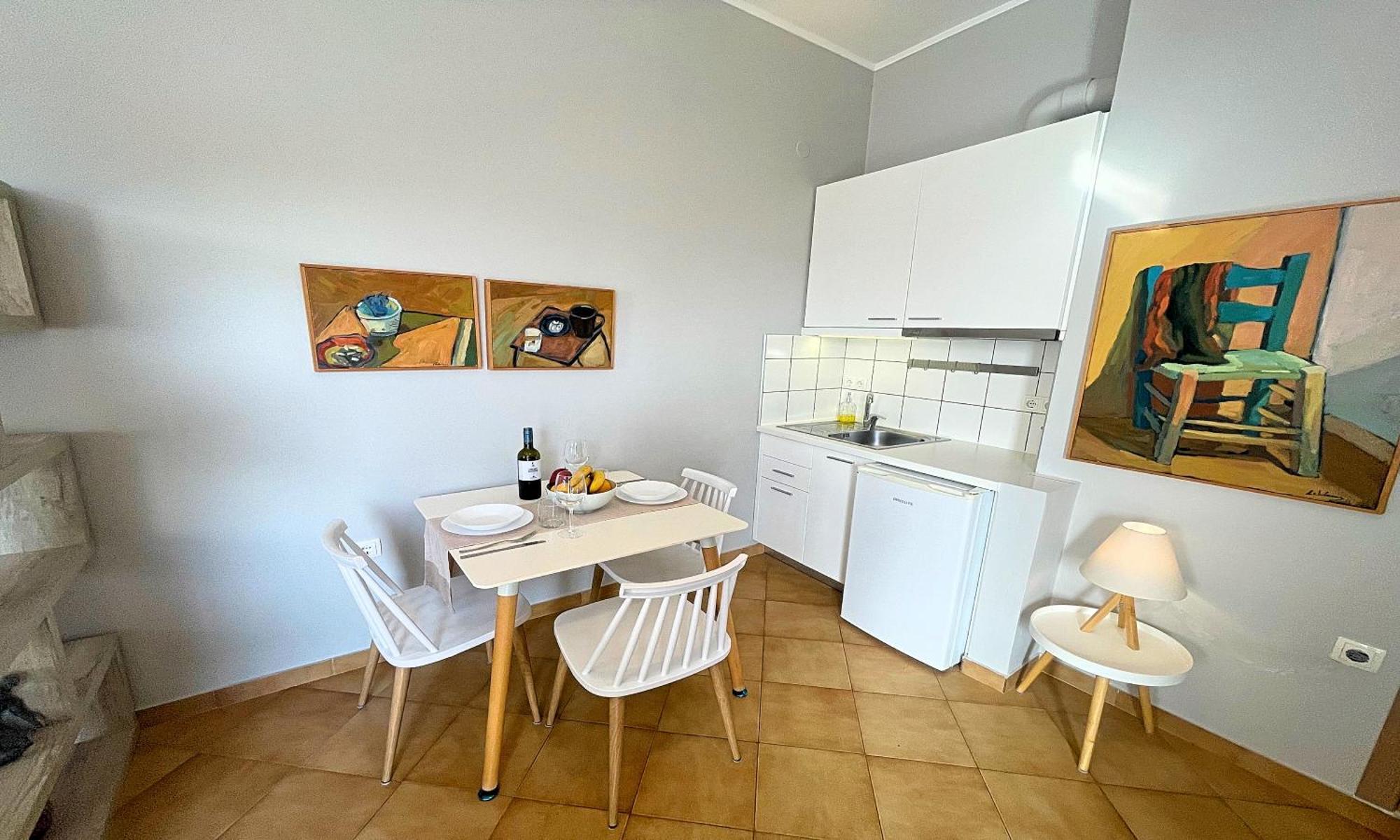 Art Apartment Palaiochora Exterior photo
